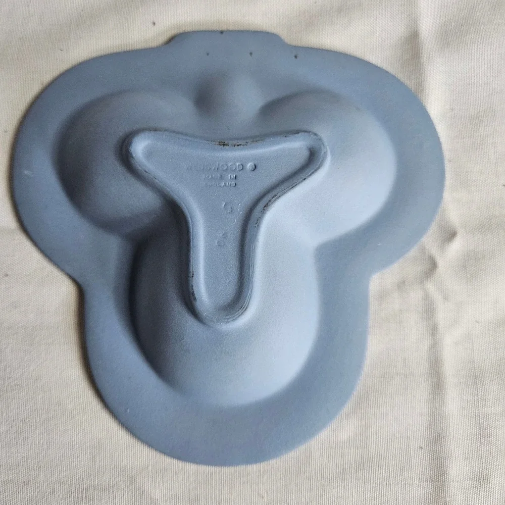 Wedgwood Jasperware Club Shaped Trinket Dish 4.5